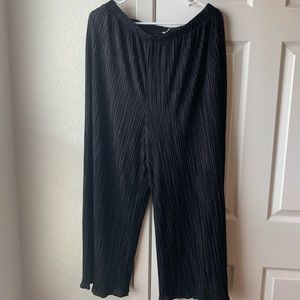 Black pleated, stretch show me your mumu pants
